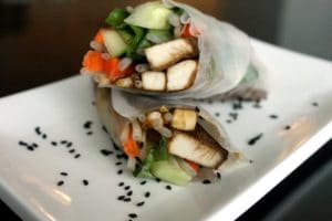 Thai Rice Wraps with Peanut Sauce by @JesseLWellness #ricewraps