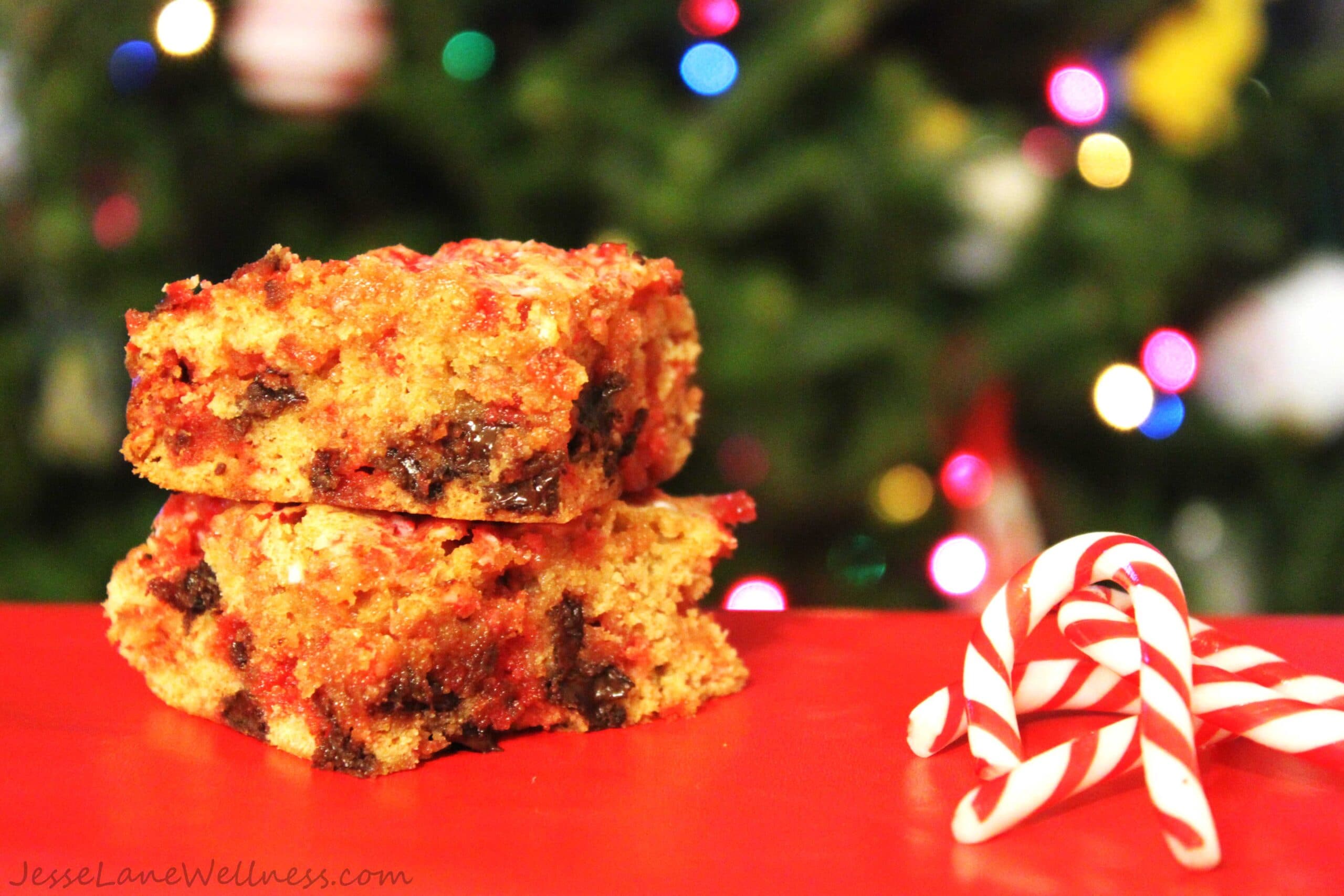 Candy Cane Blondies by @JesseLWellness #blondies