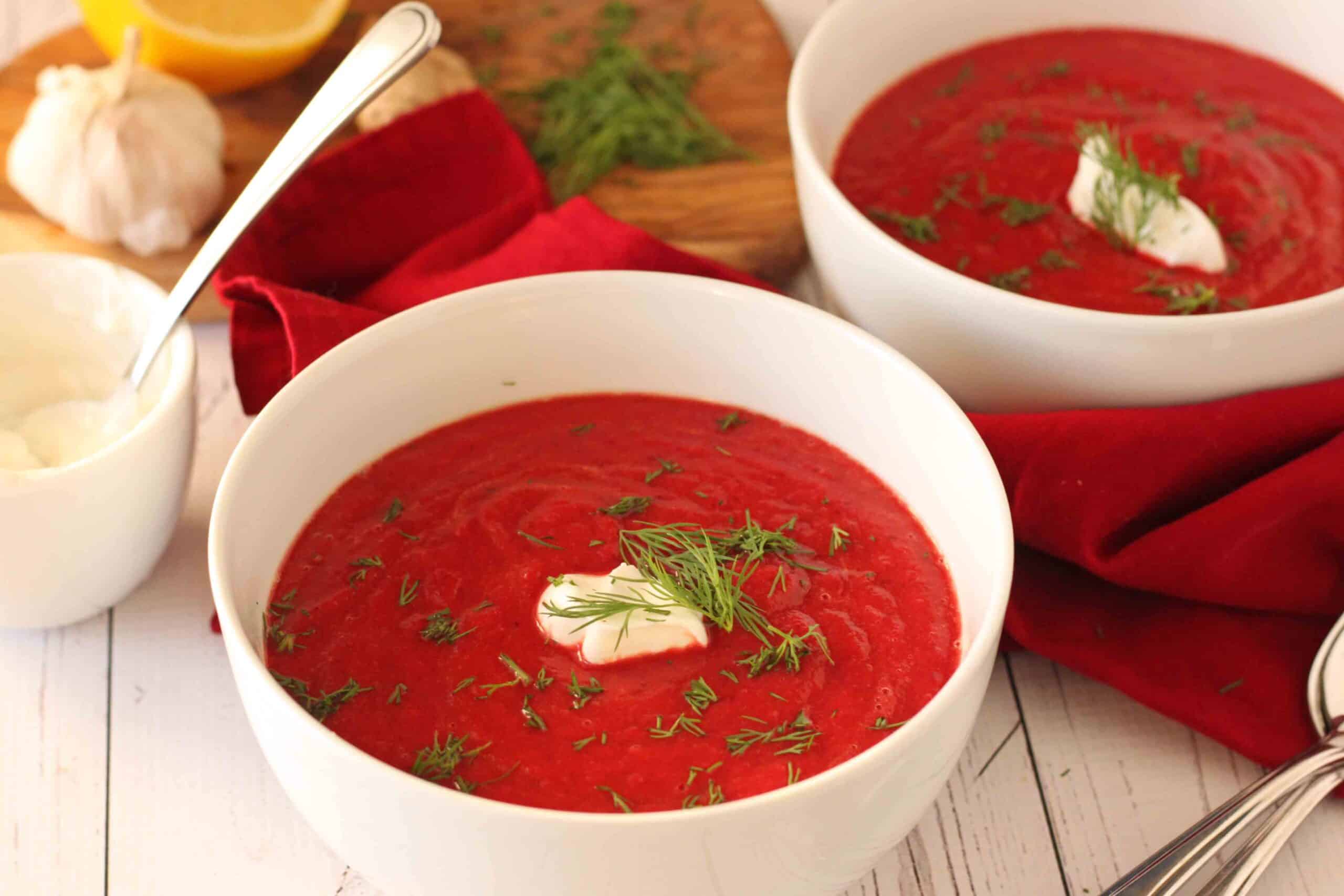 Carrot Ginger Beet Soup Recipe by @jesselwellness